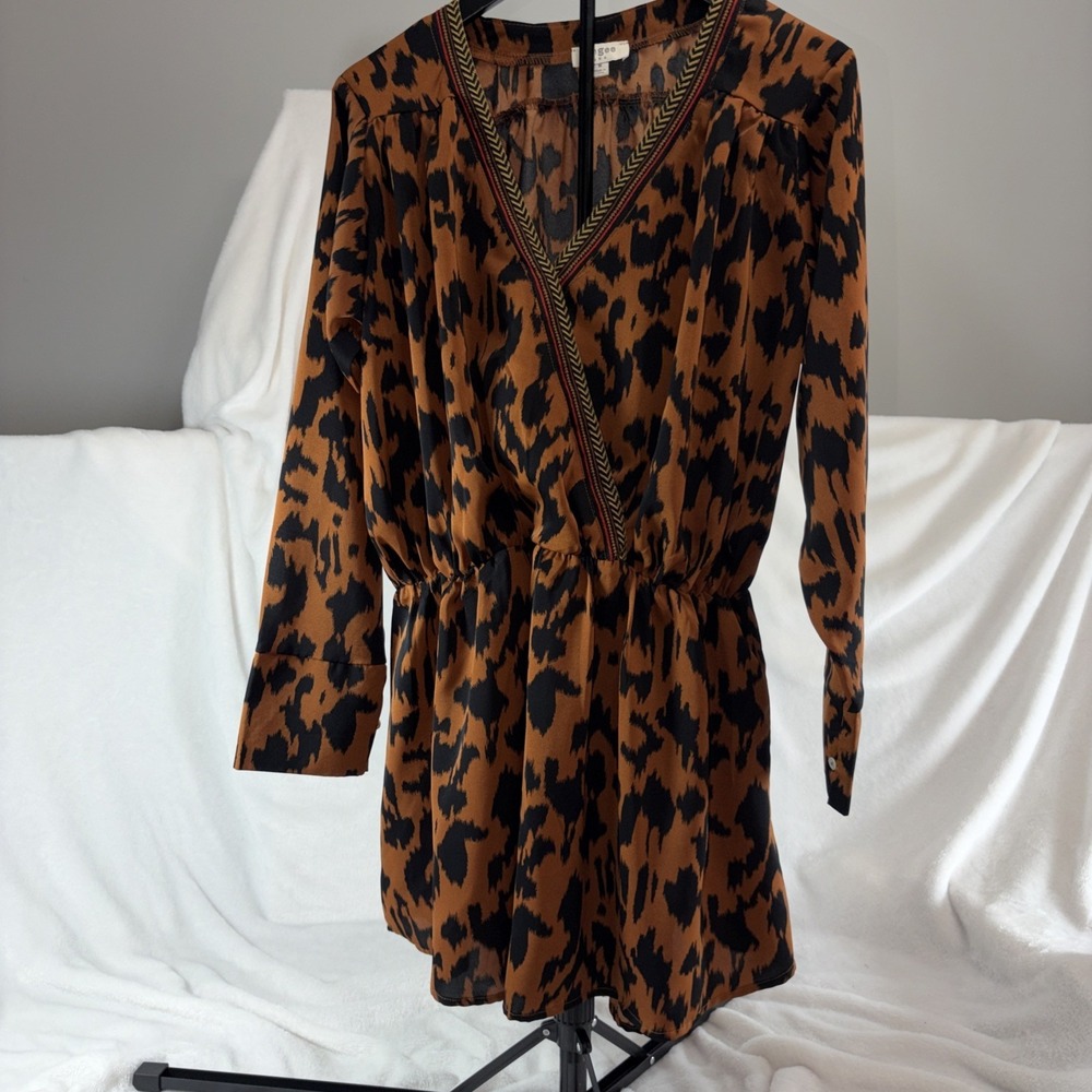 Umgee Animal Print Tunic Mini Dress Med Boho Flowy Babydoll Lightweight‎ V neck